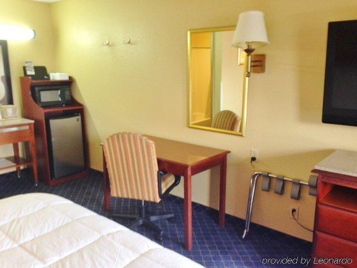 Americas Best Value Inn - Monroeville Extérieur photo